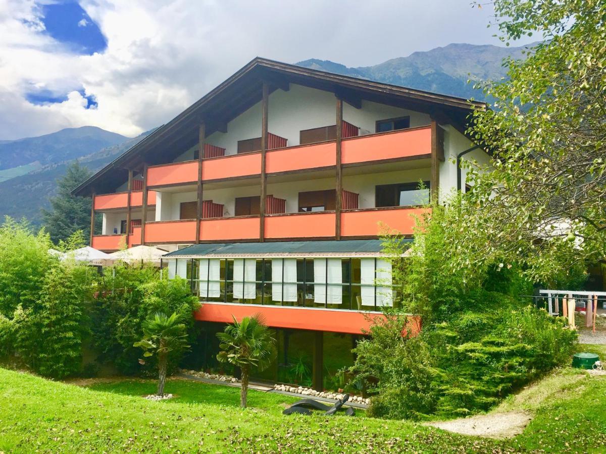 Bamboo Hotel 3*
