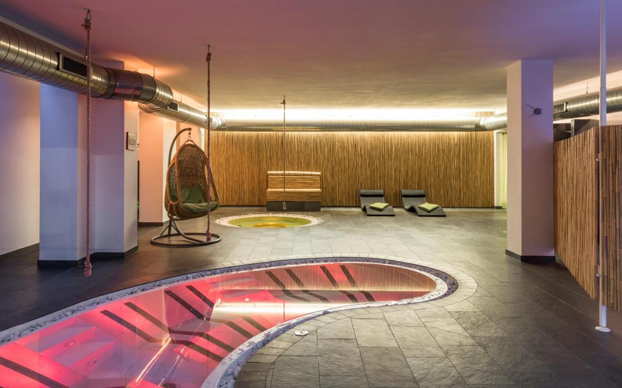 Hotel Bamboo